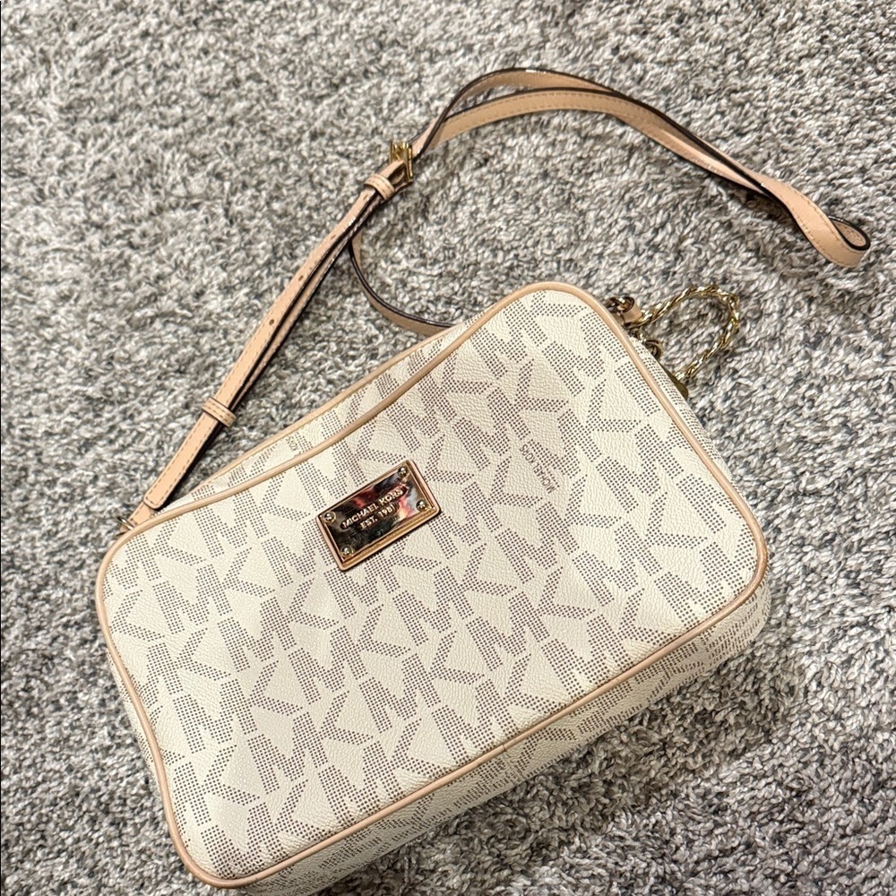 Michael Kors MK Cream Crossbody Bag purse handbag designer clutch bag wallet - Picture 9 of 10